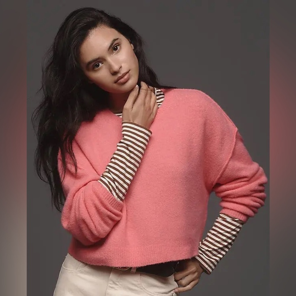 NWT! Anthropologie Taupe Pilcro Cropped Crew-Neck Oversized Sweater 💚 - Picture 3 of 6